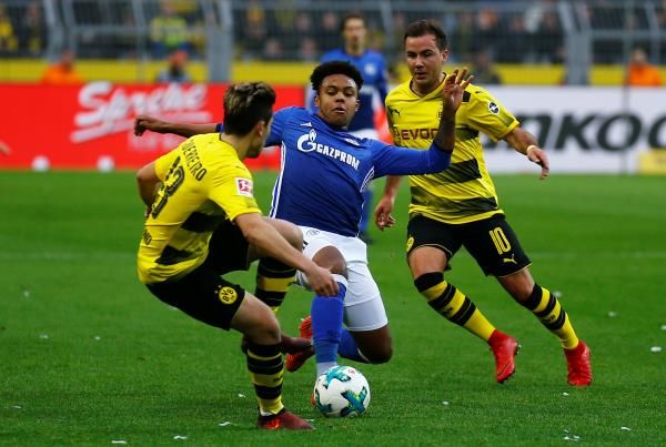 من مباراة شالكة ودورتموند