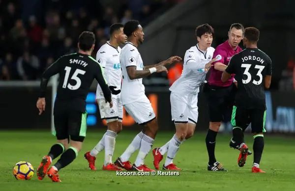 ?i=reuters%2f2017-11-25%2f2017-11-25t163649z_666543235_rc1c1085c9e0_rtrmadp_3_soccer-england-swa-bou_reuters