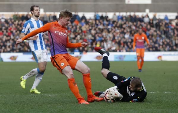 جانب من لقاء سابق بين الفريقين