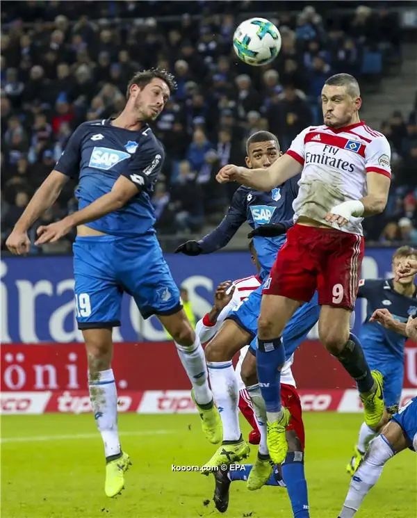 ?i=epa%2fsoccer%2f2017-11%2f2017-11-26%2f2017-11-26-06352383_epa