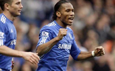 دروجبا يحتفل يتسجيل هدف