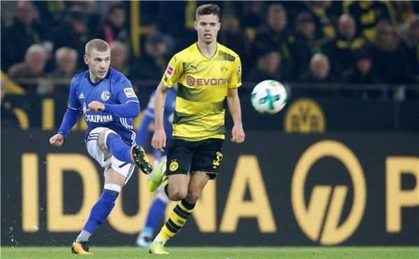من مواجهة دورتموند وشالكه