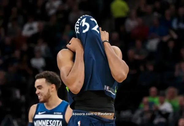 ?i=reuters%2f2017-11-27%2f2017-11-27t000002z_1222115966_rc13b673f440_rtrmadp_3_basketball-nba-min-phx_reuters
