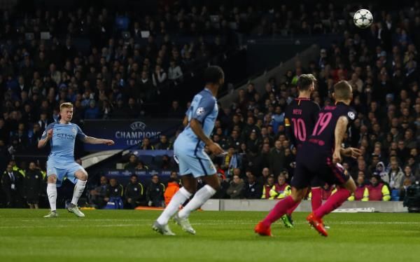 برشلونة ومانشستر سيتي