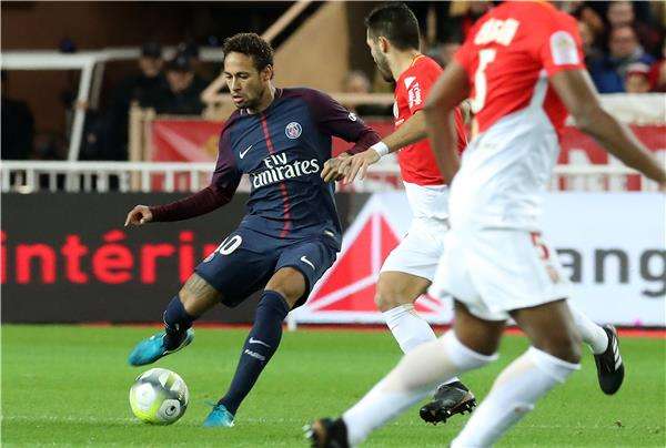 جانب من لقاء باريس وموناكو