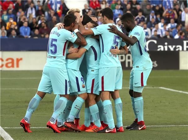 لاعبو برشلونة