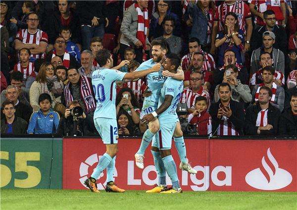 نجم برشلونة يعود إلى جانب زملائه