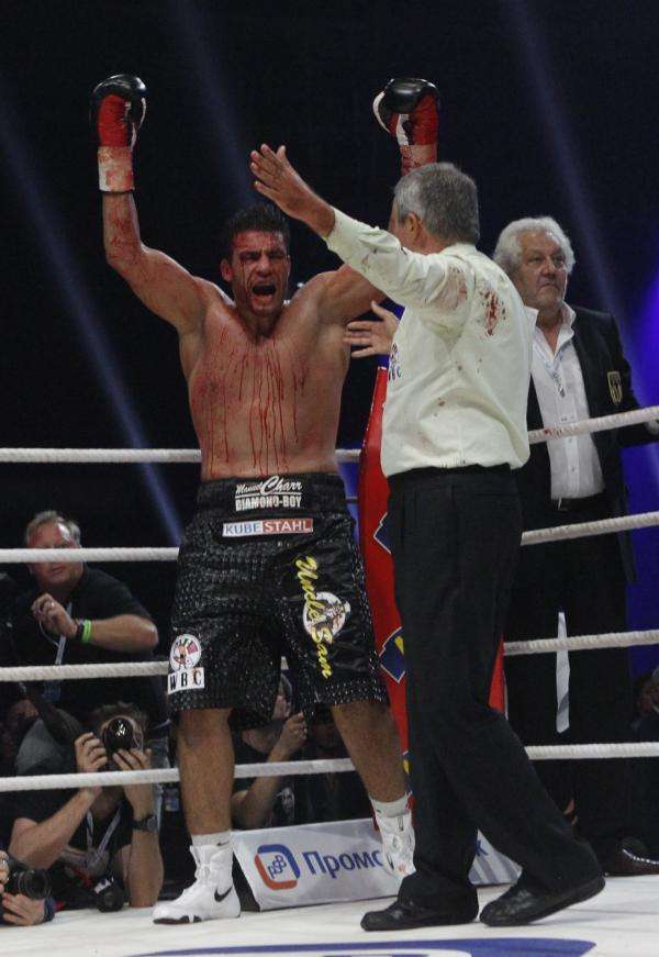 2012-09-08t224935z_1603092807_gm1e8990iwq02_rtrmadp_3_boxing_reuters