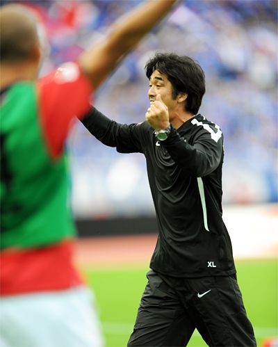 الياباني تاكافومي هوري