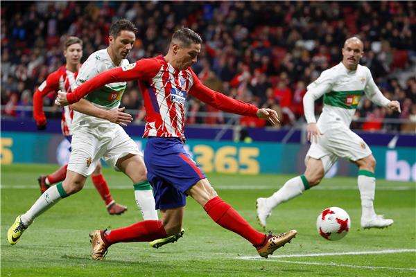 لقطة من مباراة أتلتيكو مدريد وإلتشي