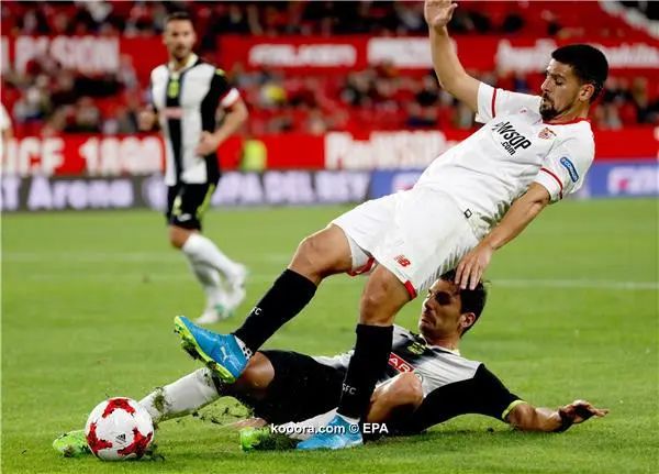 ?i=albums%2fmatches%2f1095638%2f2017-11-29-06358126_epa