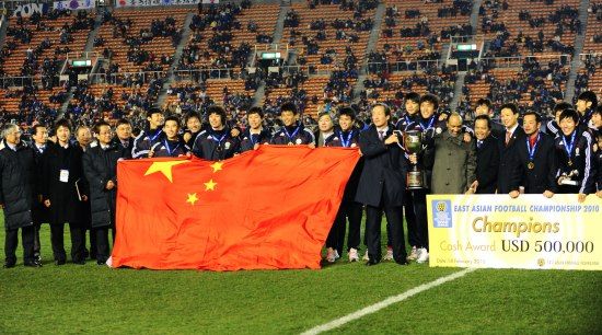 المنتخب الصيني عندما فاز بكأس شرق آسيا 2010 والتي أختتمت قبل شهر في طوكيو اليابانية