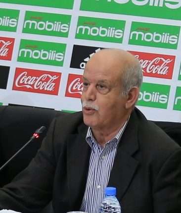 رابح سعدان خلال المؤتمر الصحفي اليوم 