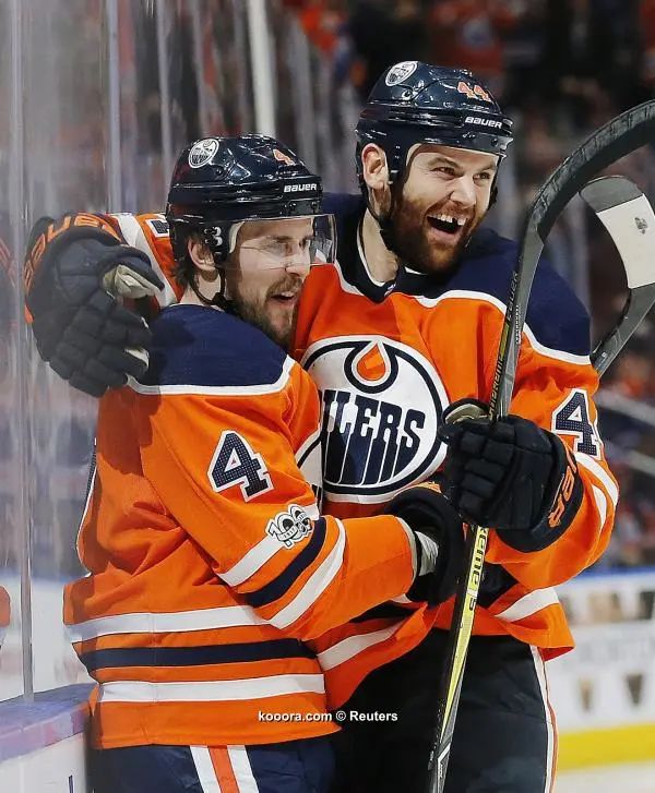 ?i=reuters%2f2017-12-01%2f2017-12-01t050128z_507973176_nocid_rtrmadp_3_nhl-toronto-maple-leafs-at-edmonton-oilers_reuters