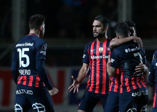 لاعبو سان لورنزو