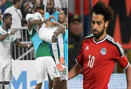 محمد صلاح في مواجهة لاعبي السعودية