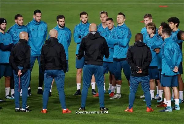 ?i=epa%2fsoccer%2f2017-11%2f2017-11-20%2f2017-11-20-06341013_epa