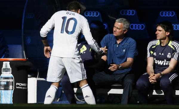 مورينيو وأوزيل أثناء فترتهما في ريال مدريد