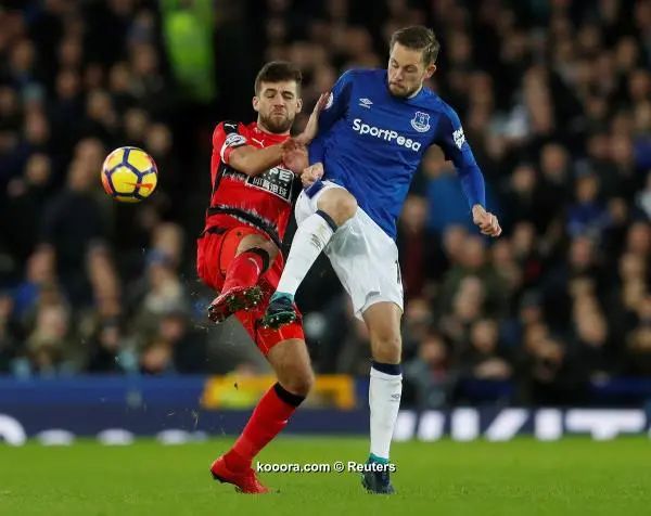 ?i=reuters%2f2017-12-02%2f2017-12-02t161538z_753420916_rc173f287430_rtrmadp_3_soccer-england-eve-hdd_reuters