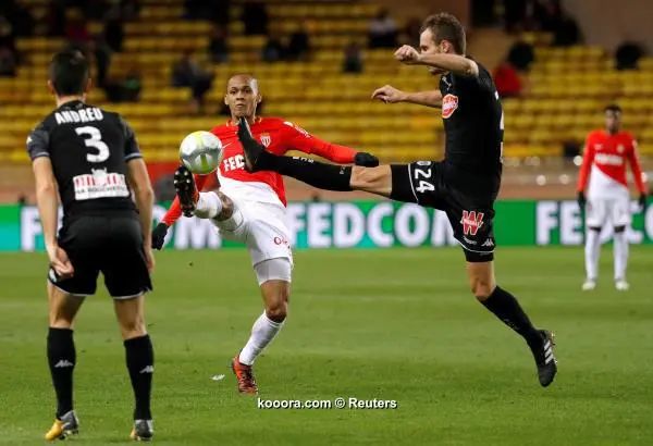 ?i=reuters%2f2017-12-02%2f2017-12-02t202955z_207372370_rc12fbef0f00_rtrmadp_3_soccer-france-amo-ang_reuters