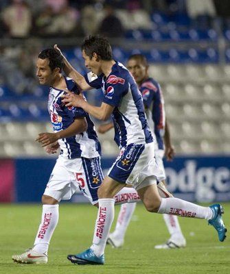 فرحة لويس  مونتيس بالهدف الثاني لباتشوكا