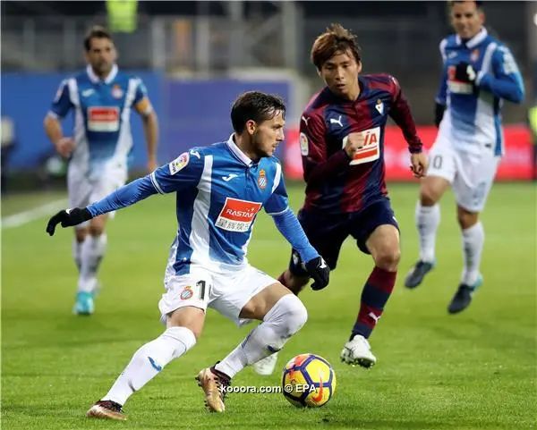 ?i=epa%2fsoccer%2f2017-12%2f2017-12-03%2f2017-12-03-06365544_epa