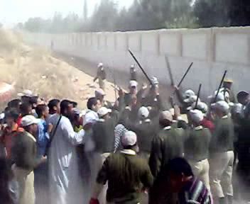 أعتداء الأمن على الجماهير خارج أسوار الملعب