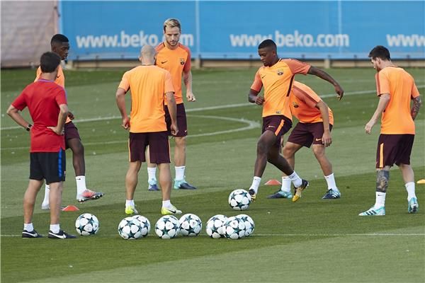 لاعبو برشلونة