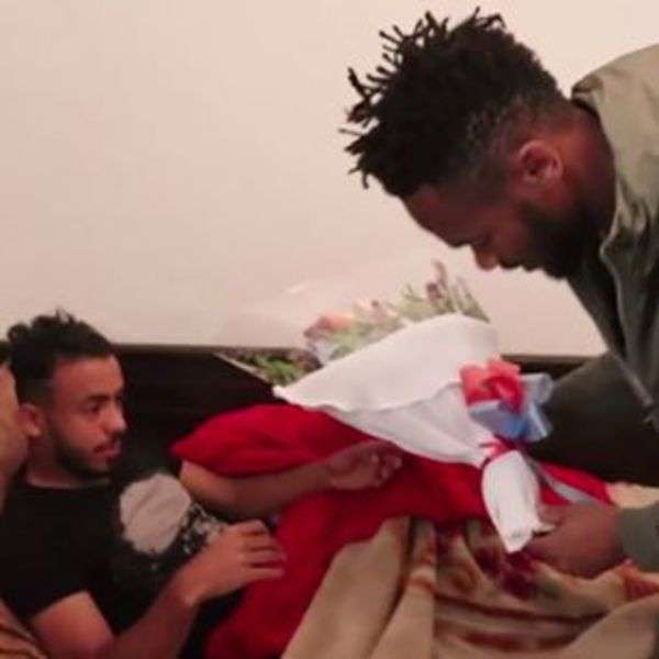 كوليبالي خلال زيارته للحداد