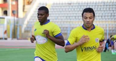 دييجو كالديرون "يسار"