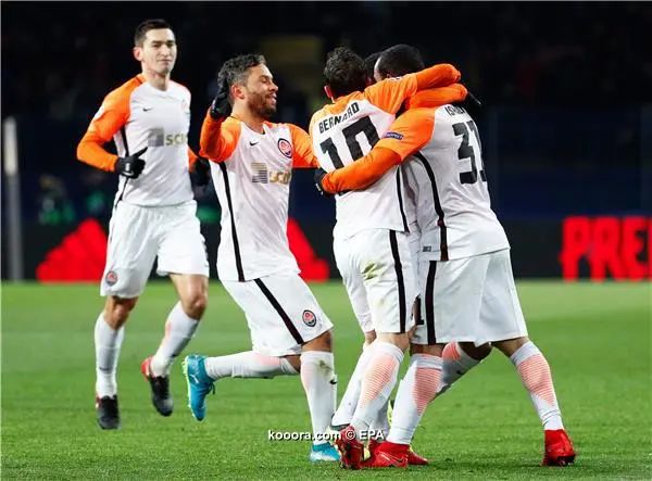 ?i=albums%2fmatches%2f1068297%2f2017-12-06-06372445_epa