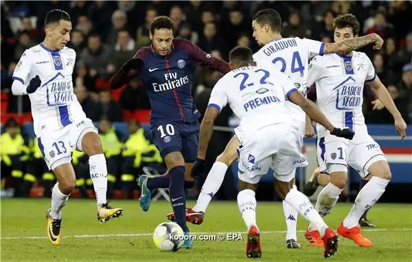 ?i=epa%2fsoccer%2f2017-11%2f2017-11-29%2f2017-11-29-06358245_epa