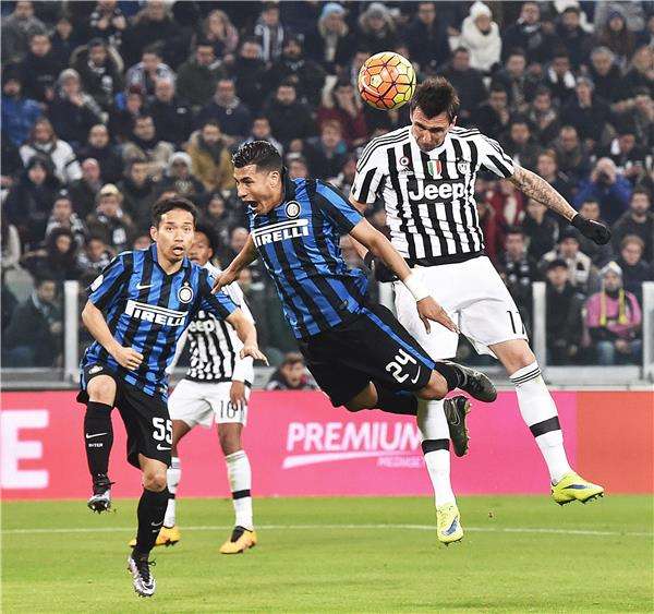 من مباراة سابقة بين الفريقين