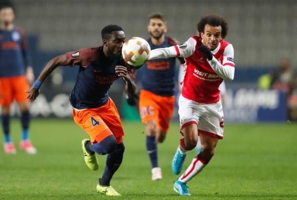 لقطة من مباراة باشاك شهير وسبورتينج براجا