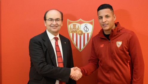 أرانا أثناء تقديمه