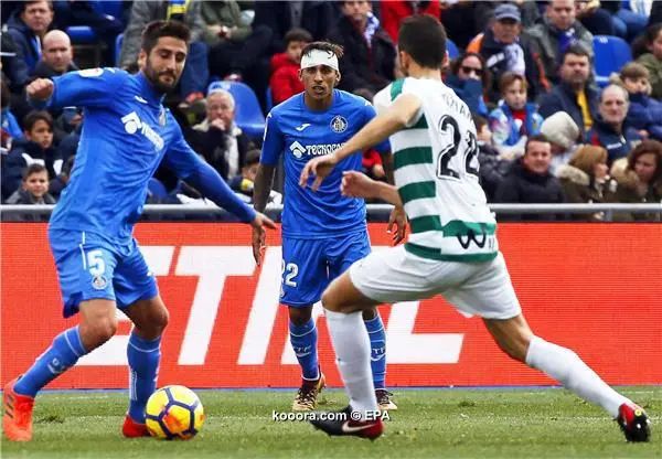 ?i=epa%2fsoccer%2f2017-12%2f2017-12-09%2f2017-12-09-06378661_epa