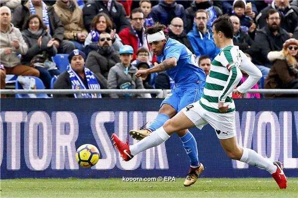 ?i=epa%2fsoccer%2f2017-12%2f2017-12-09%2f2017-12-09-06378739_epa