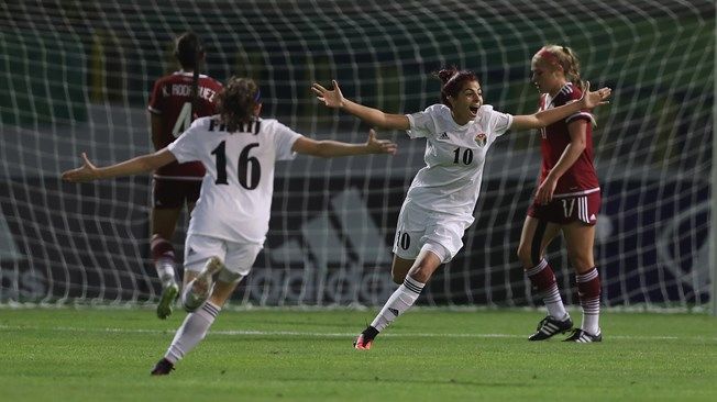 المهاجمة الأردنية سارة أبو صباح في كأس العالم للناشئات 2016