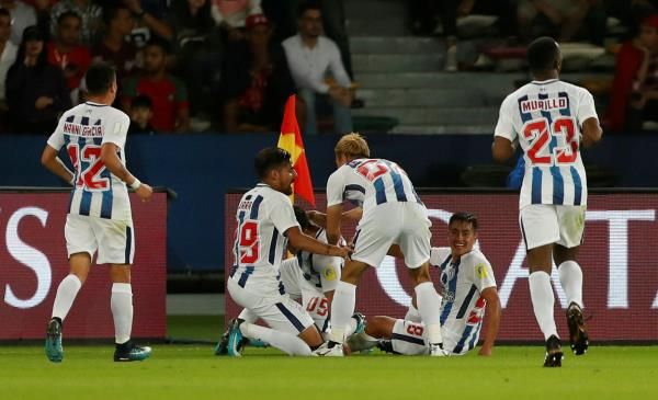 فرحة لاعبي باتشوكا