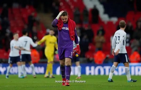?i=reuters%2f2017-12-09%2f2017-12-09t165442z_1720356398_rc1d1d2625c0_rtrmadp_3_soccer-england-tot-stk_reuters
