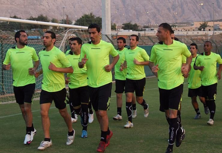 فريق شباب الاردن يجري مرانه الاول في مسقط
