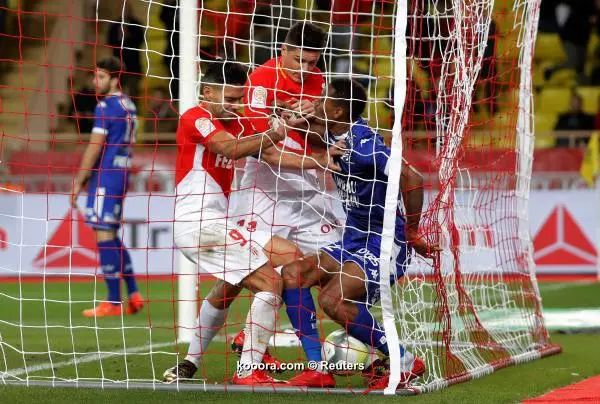 ?i=reuters%2f2017-12-09%2f2017-12-09t203645z_2137453392_rc166feeecd0_rtrmadp_3_soccer-france-amo-tro_reuters