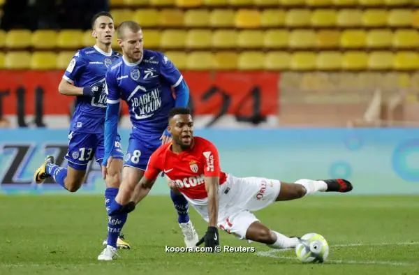 ?i=reuters%2f2017-12-09%2f2017-12-09t202718z_206428306_rc191b140380_rtrmadp_3_soccer-france-amo-tro_reuters