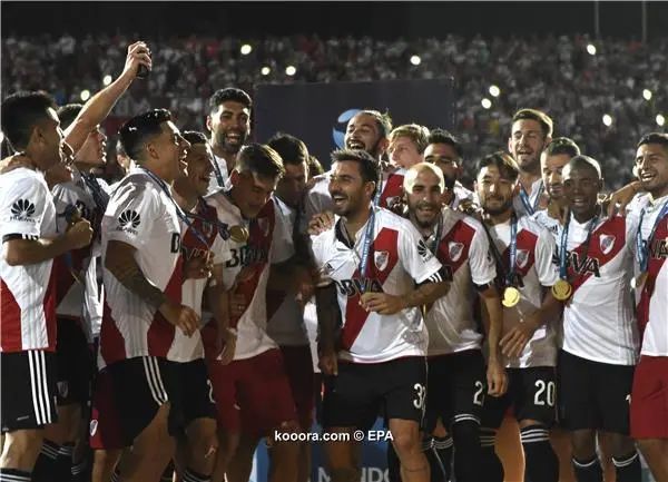 ?i=epa%2fsoccer%2f2017-12%2f2017-12-10%2f2017-12-10-06380285_epa