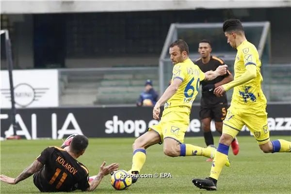 ?i=epa%2fsoccer%2f2017-12%2f2017-12-10%2f2017-12-10-06380822_epa