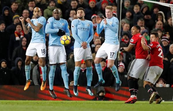 2017-12-10t181029z_676505254_rc18a36ab4a0_rtrmadp_3_soccer-england-mun-mci_reuters