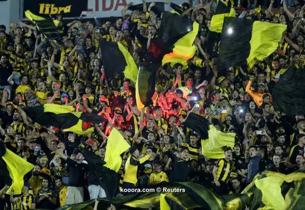 ?i=reuters%2f2017-12-11%2f2017-12-11t013953z_1690872985_rc151d5028f0_rtrmadp_3_soccer-uruguay-def-pen_reuters