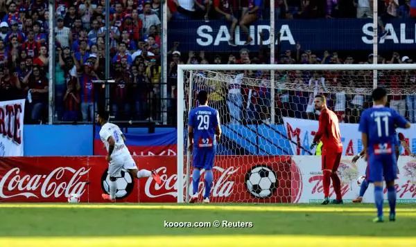 ?i=reuters%2f2017-12-10%2f2017-12-10t223838z_1759705318_rc168a858690_rtrmadp_3_soccer-paraguay_reuters