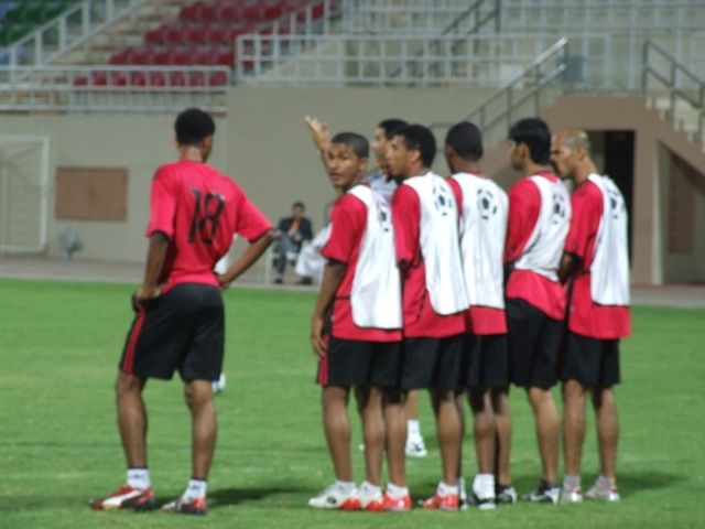 من تدريب فريق صحم الاخير (تصوير حميد البلوشي)