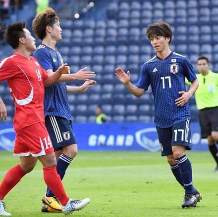 لاعبو أولمبي اليابان بعد هز شباك كوريا الشمالية